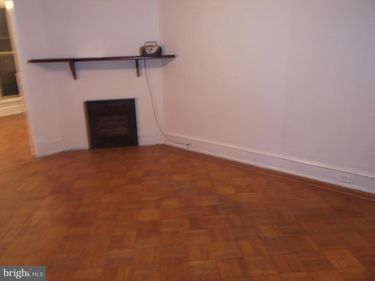 1158 Wagner Ave Property Photo 5