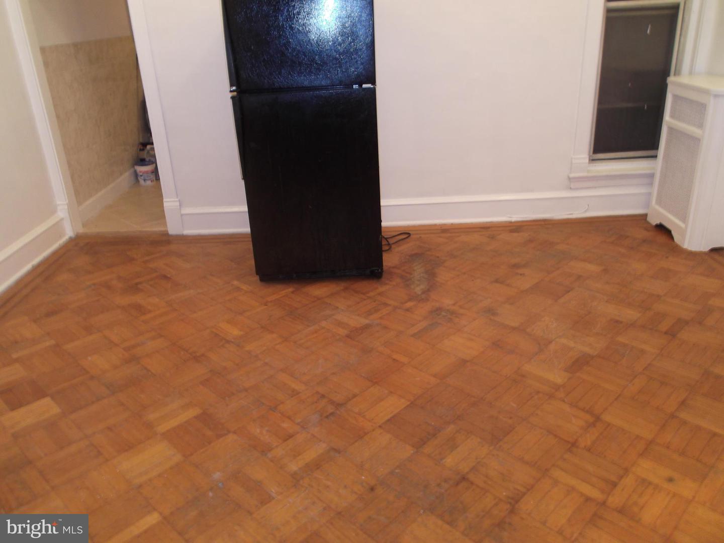 1158 Wagner Ave Property Photo 6