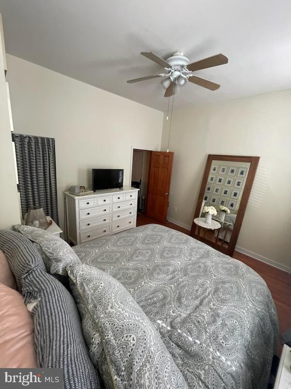1523 CHRISTIAN ST #1F Property Photo 1