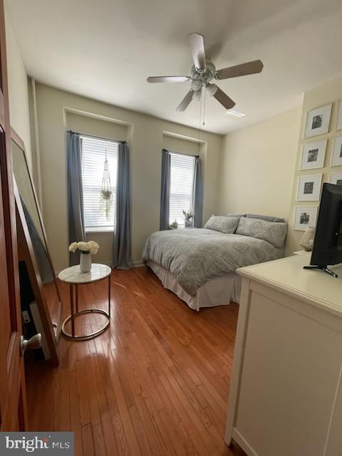 1523 Christian St #1f Property Photo 3