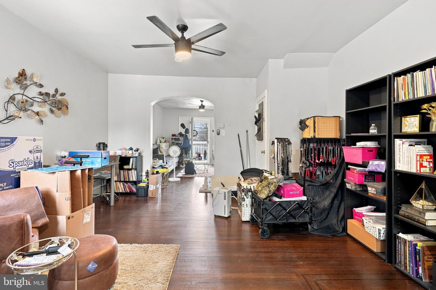 6305 Kingsessing Ave Property Photo 3