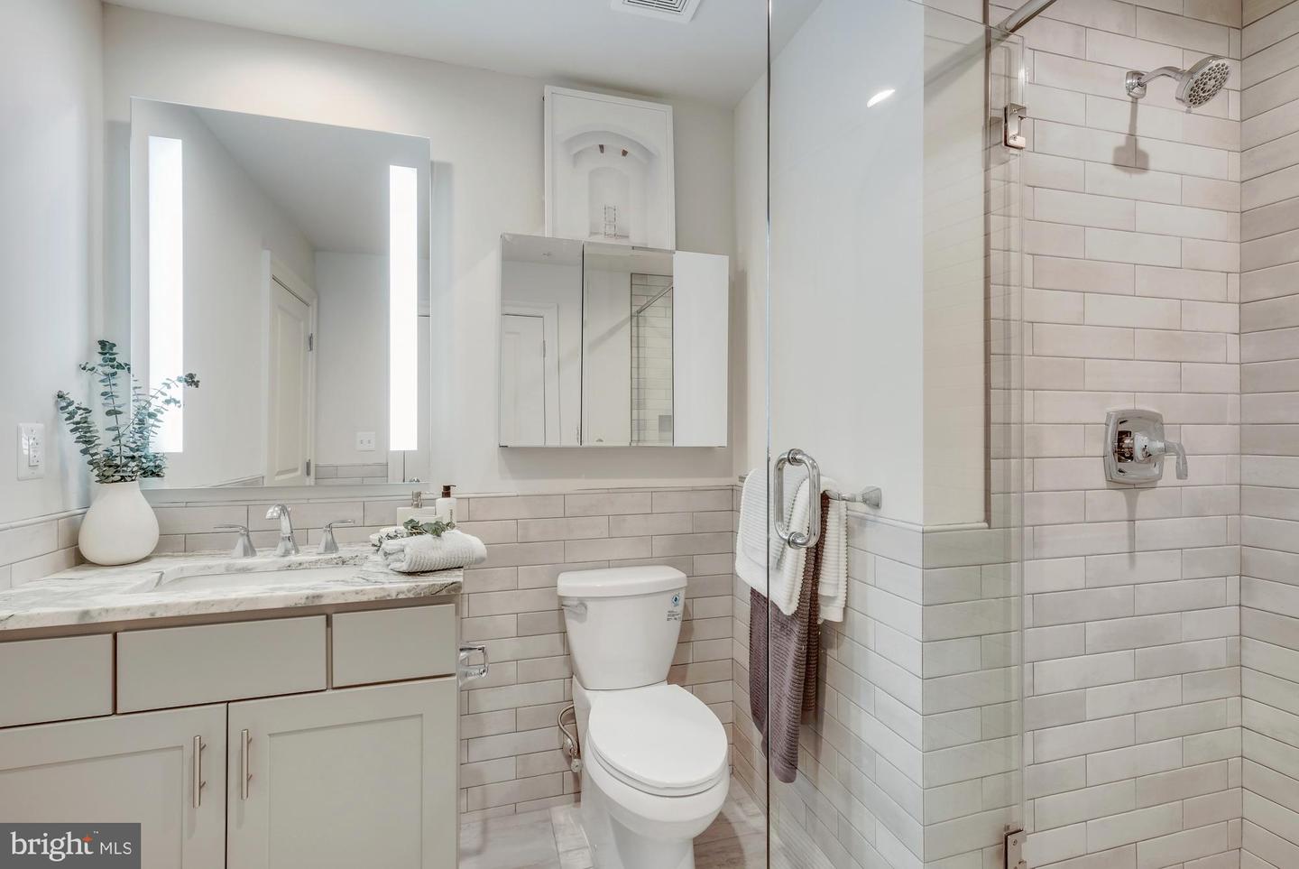 30 N 23rd St #2305 Property Photo 28