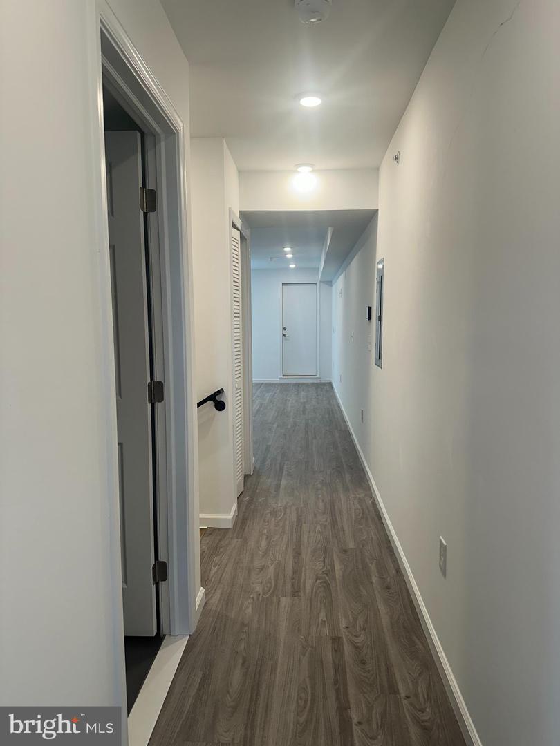917 N 43rd St #2 Property Photo 8