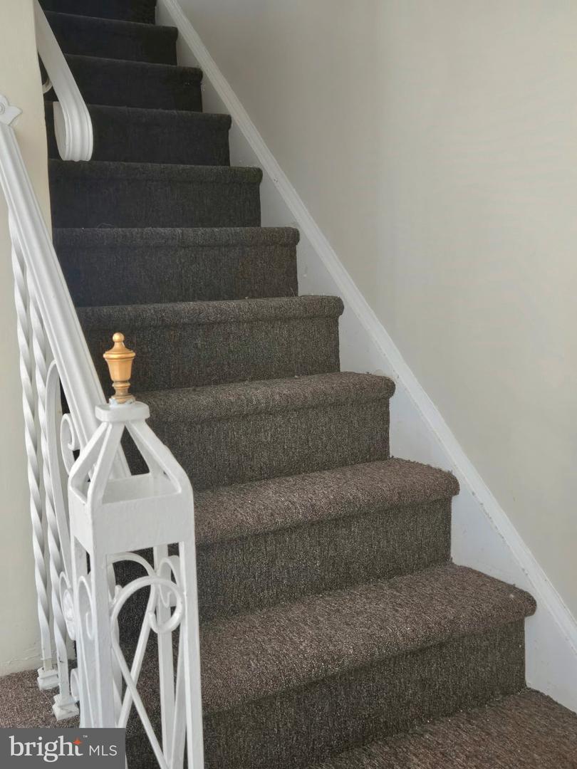 6826 Regent St Property Photo 14