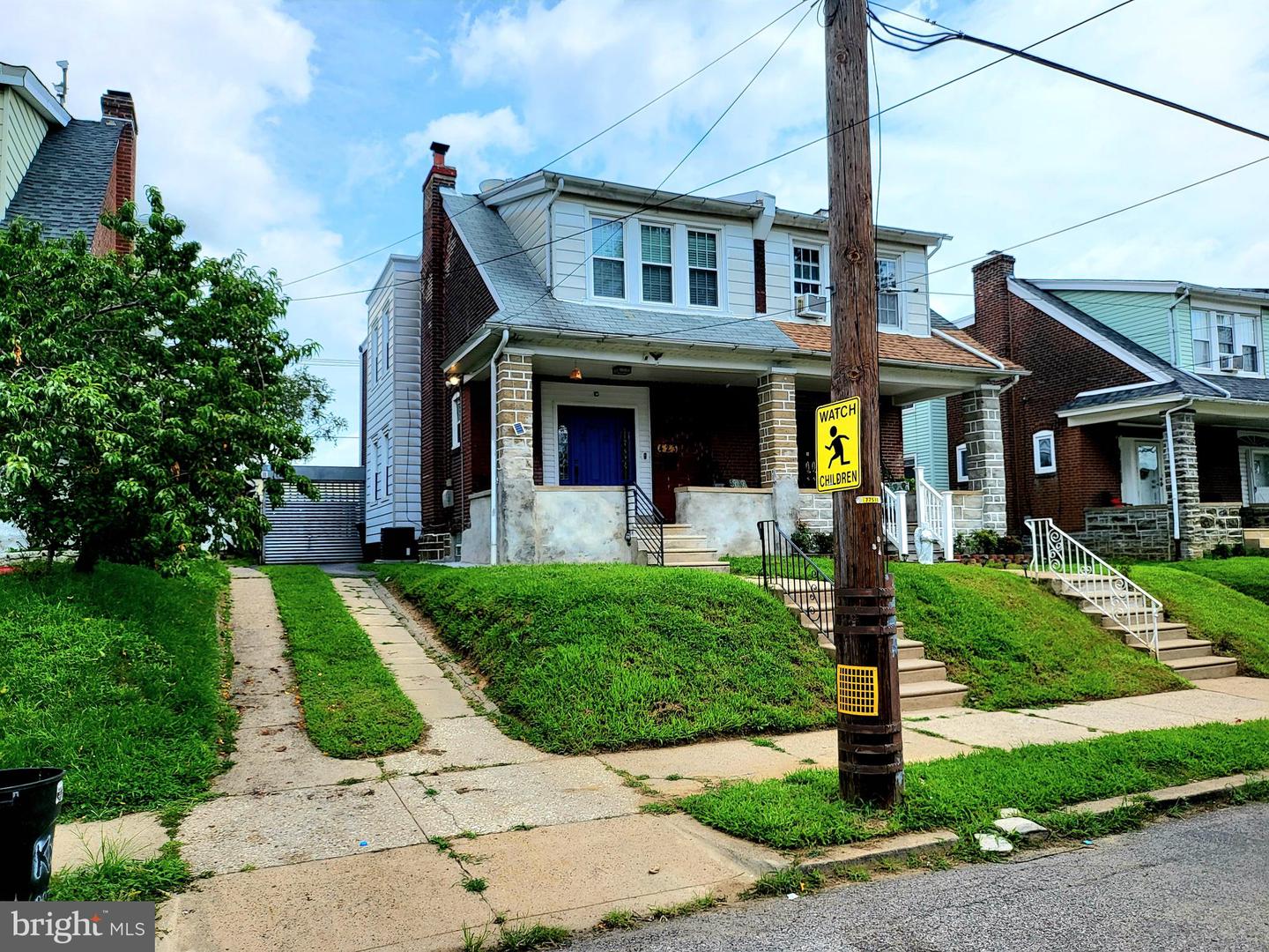 423 KNORR ST Property Photo 1
