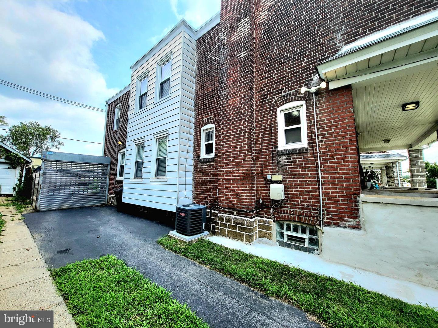423 Knorr St Property Photo 7