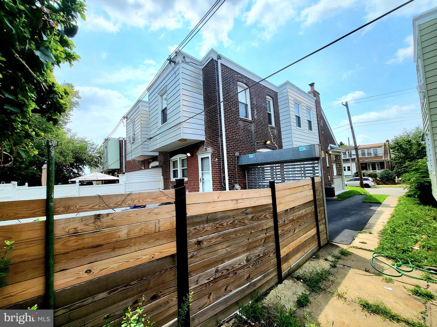 423 Knorr St Property Photo 8
