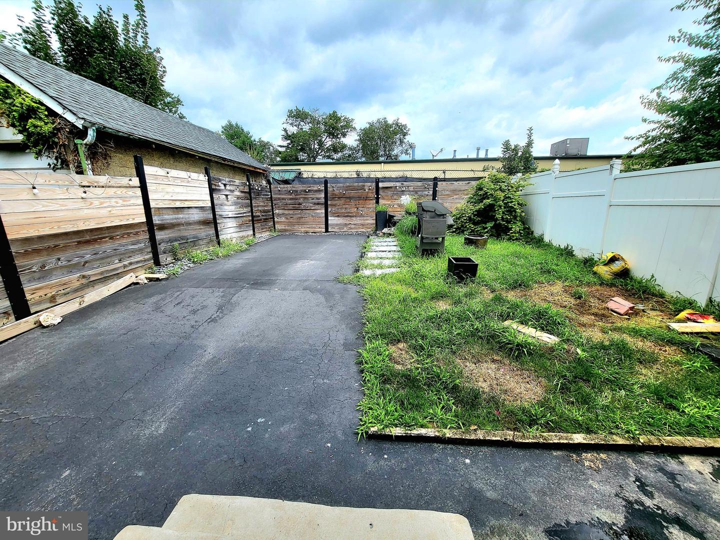 423 Knorr St Property Photo 45
