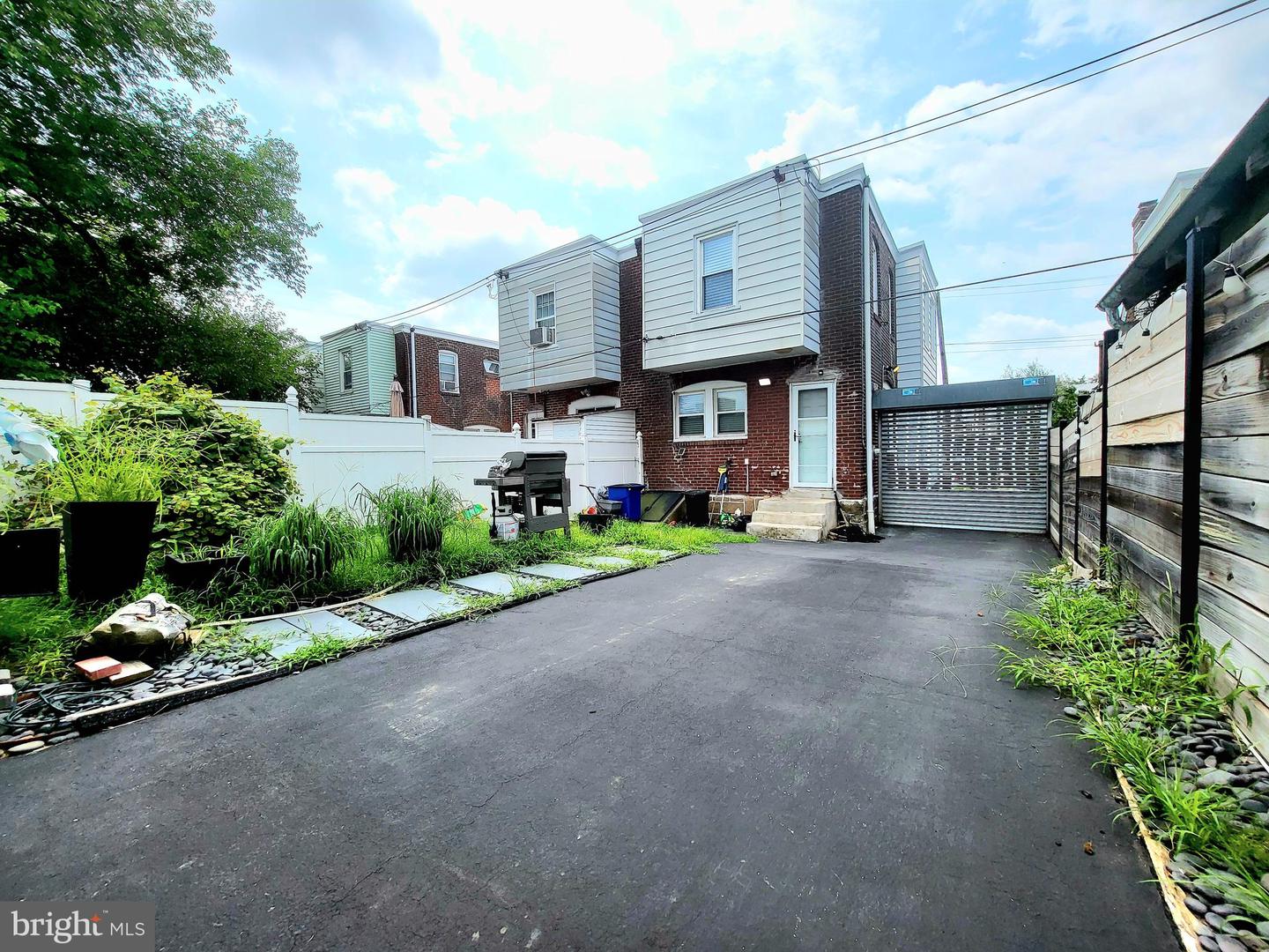 423 Knorr St Property Photo 47