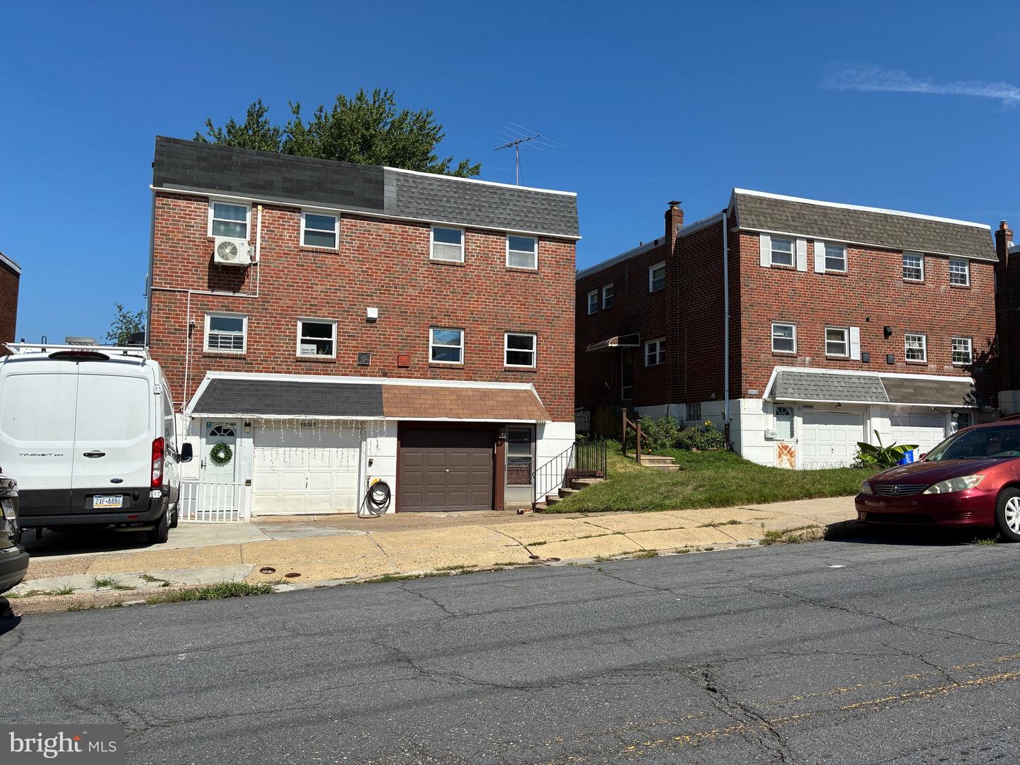 10222 JEANES ST Property Photo 1