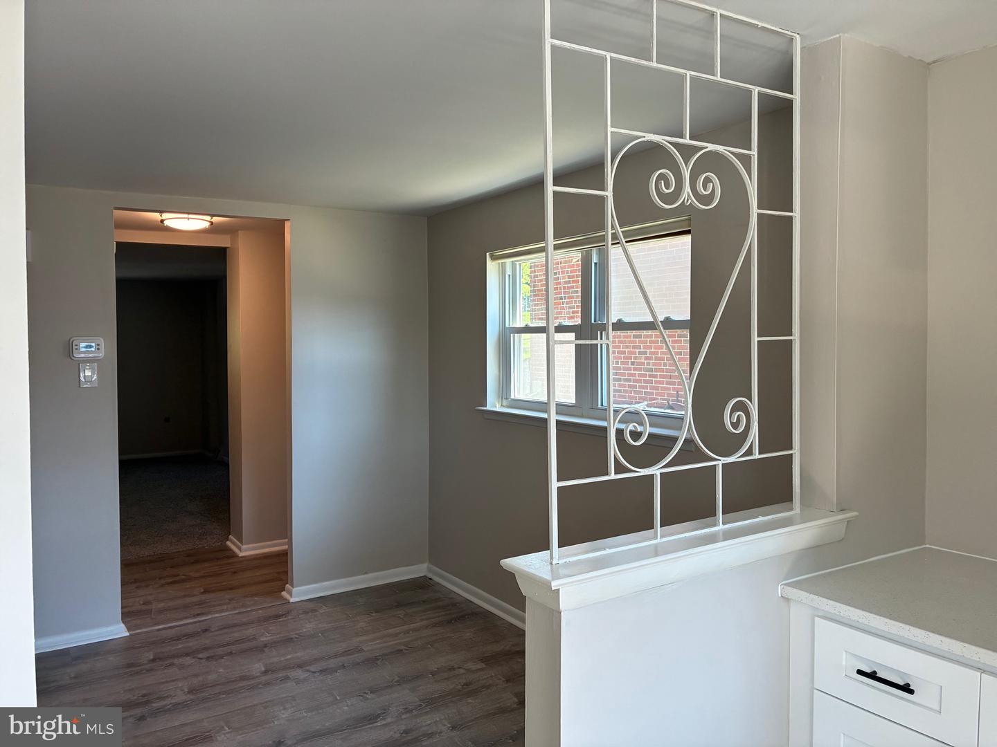 10222 Jeanes St Property Photo 8