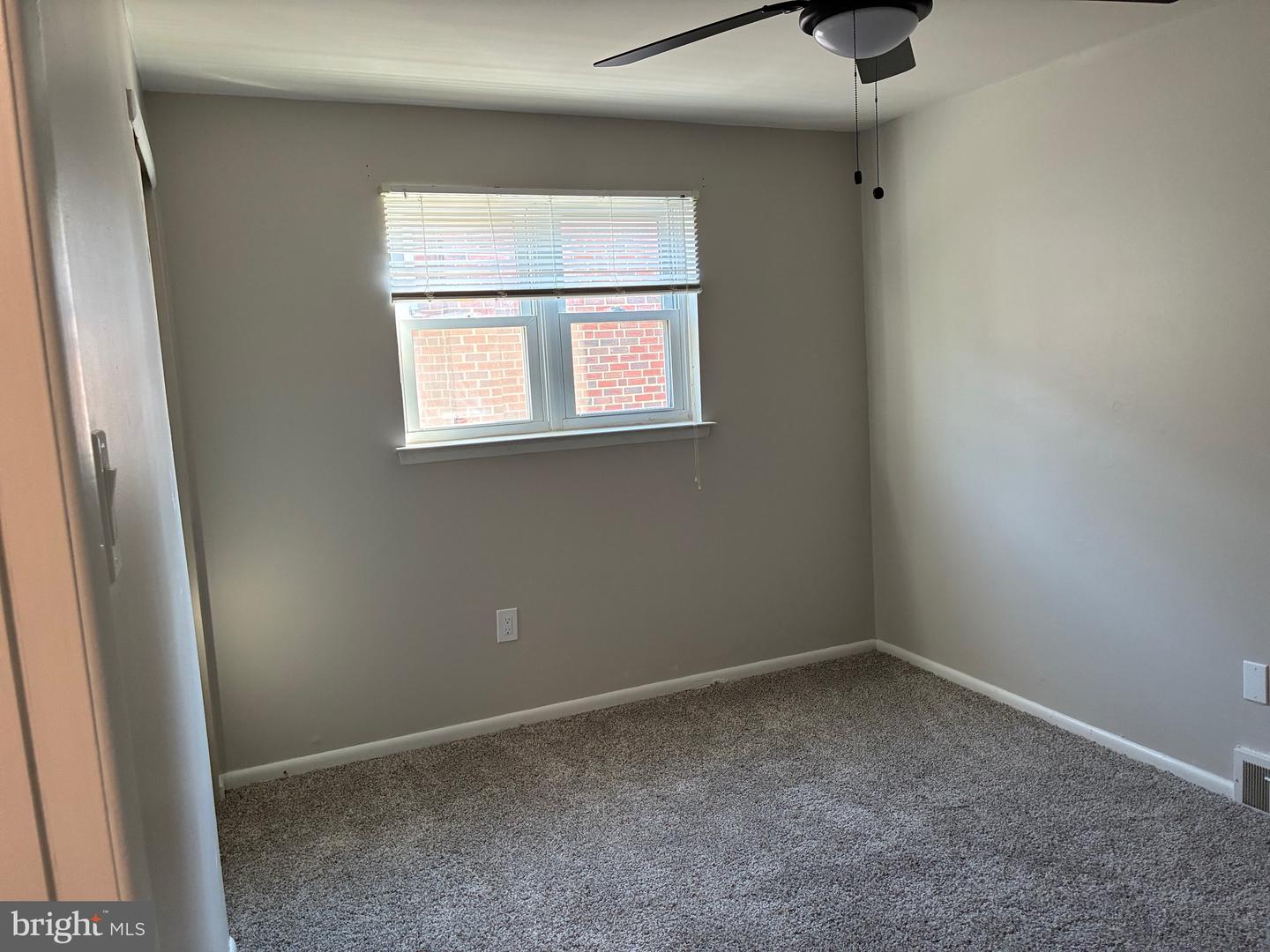 10222 Jeanes St Property Photo 15
