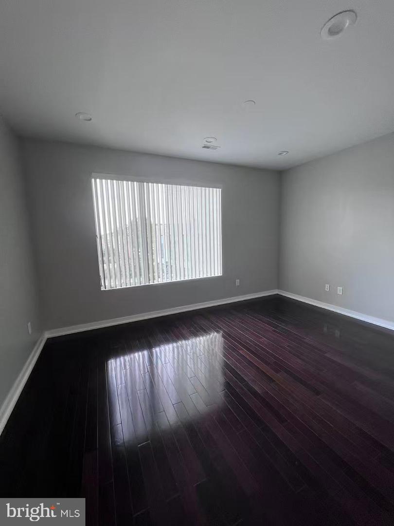 713 Fairmount Ave Property Photo 2