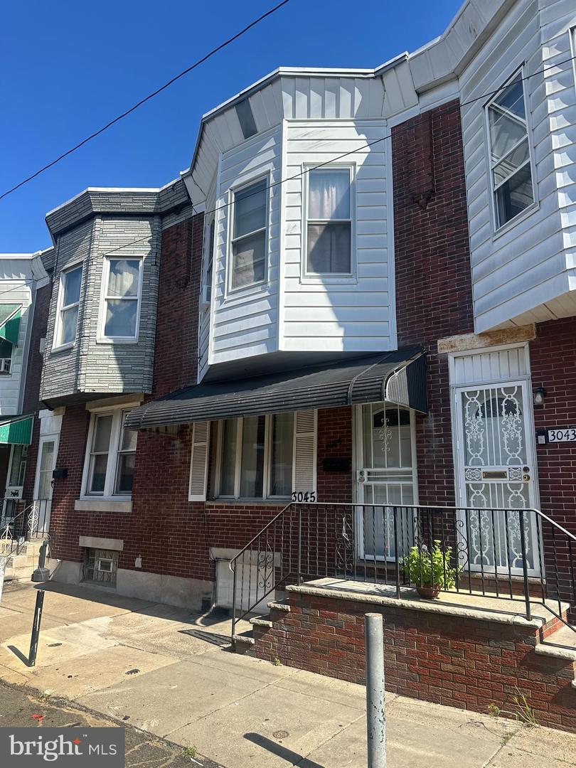 3045 Agate St Property Photo 1