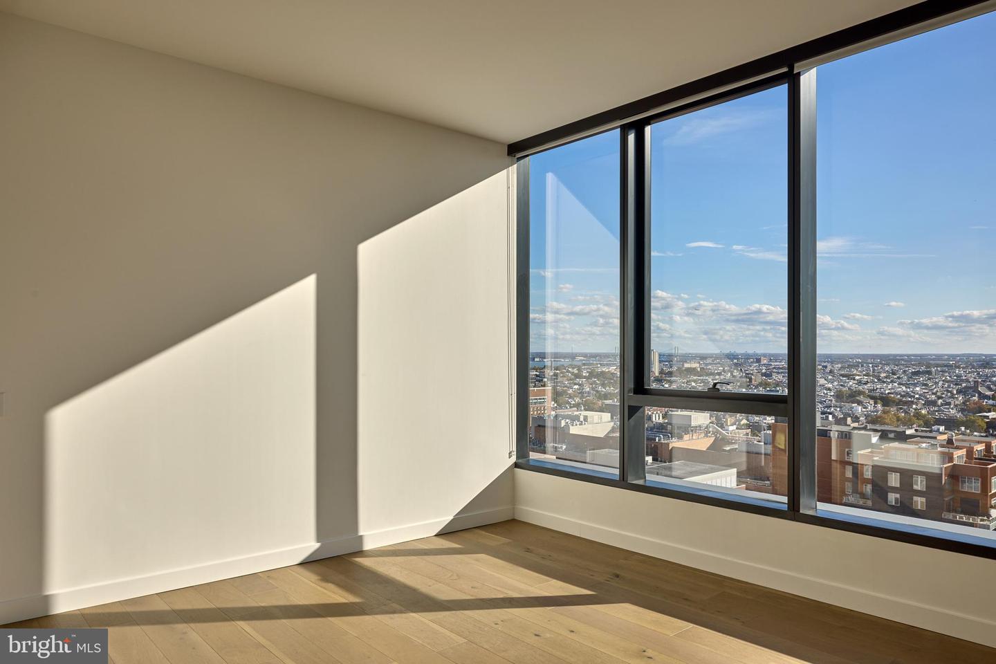 1134 Sansom St #1817 Property Photo 22