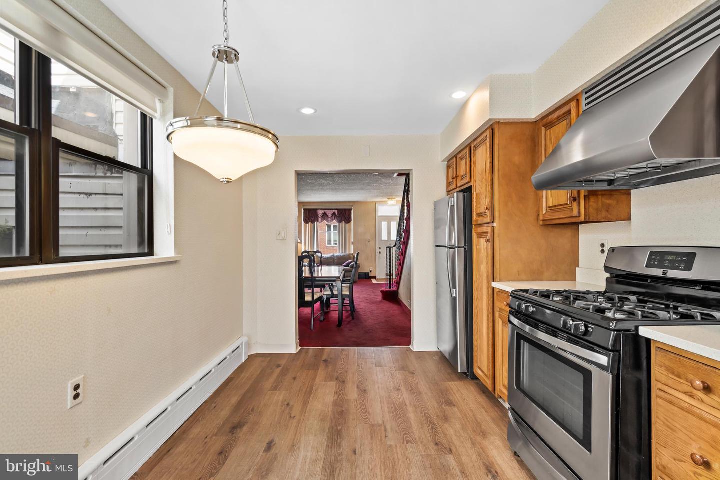 2440 S Hutchinson St Property Photo 6