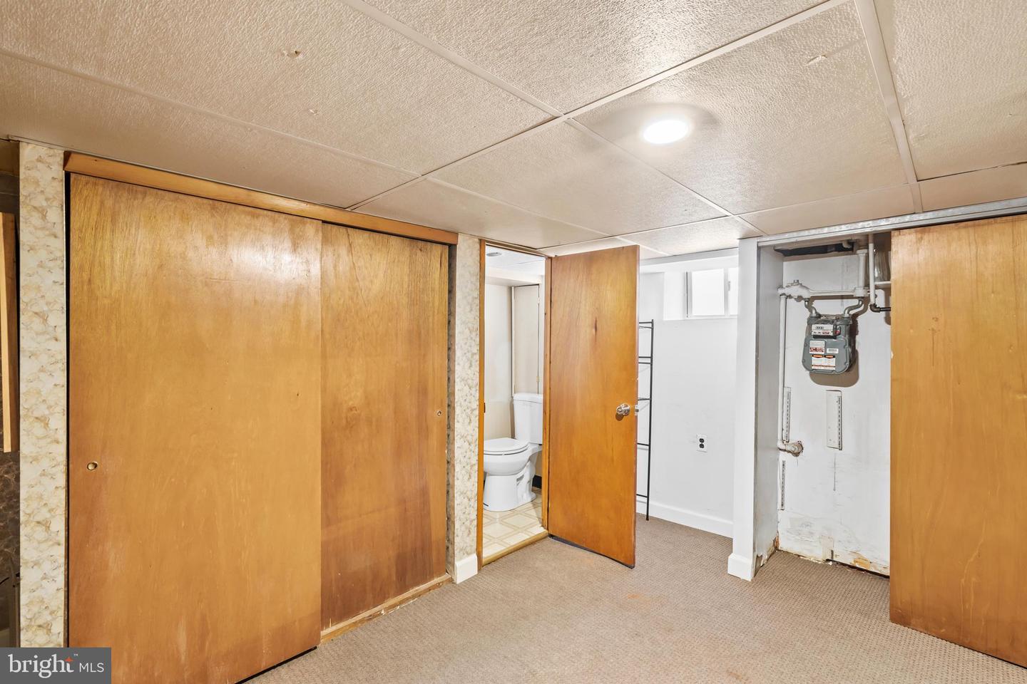 2440 S Hutchinson St Property Photo 14