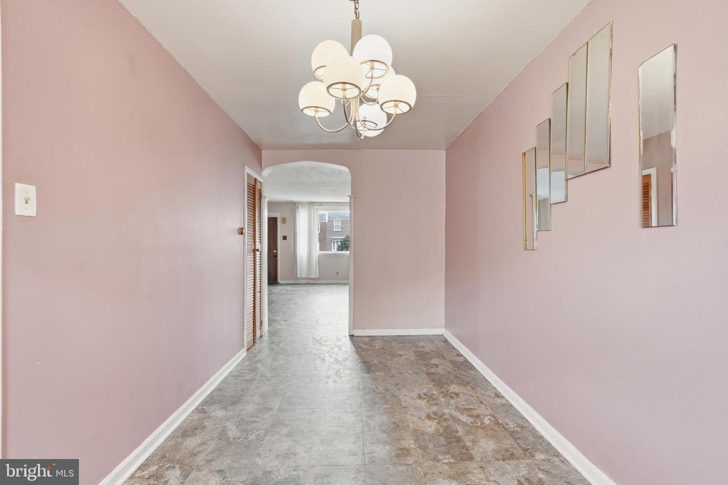 8033 Temple Rd Property Photo 10