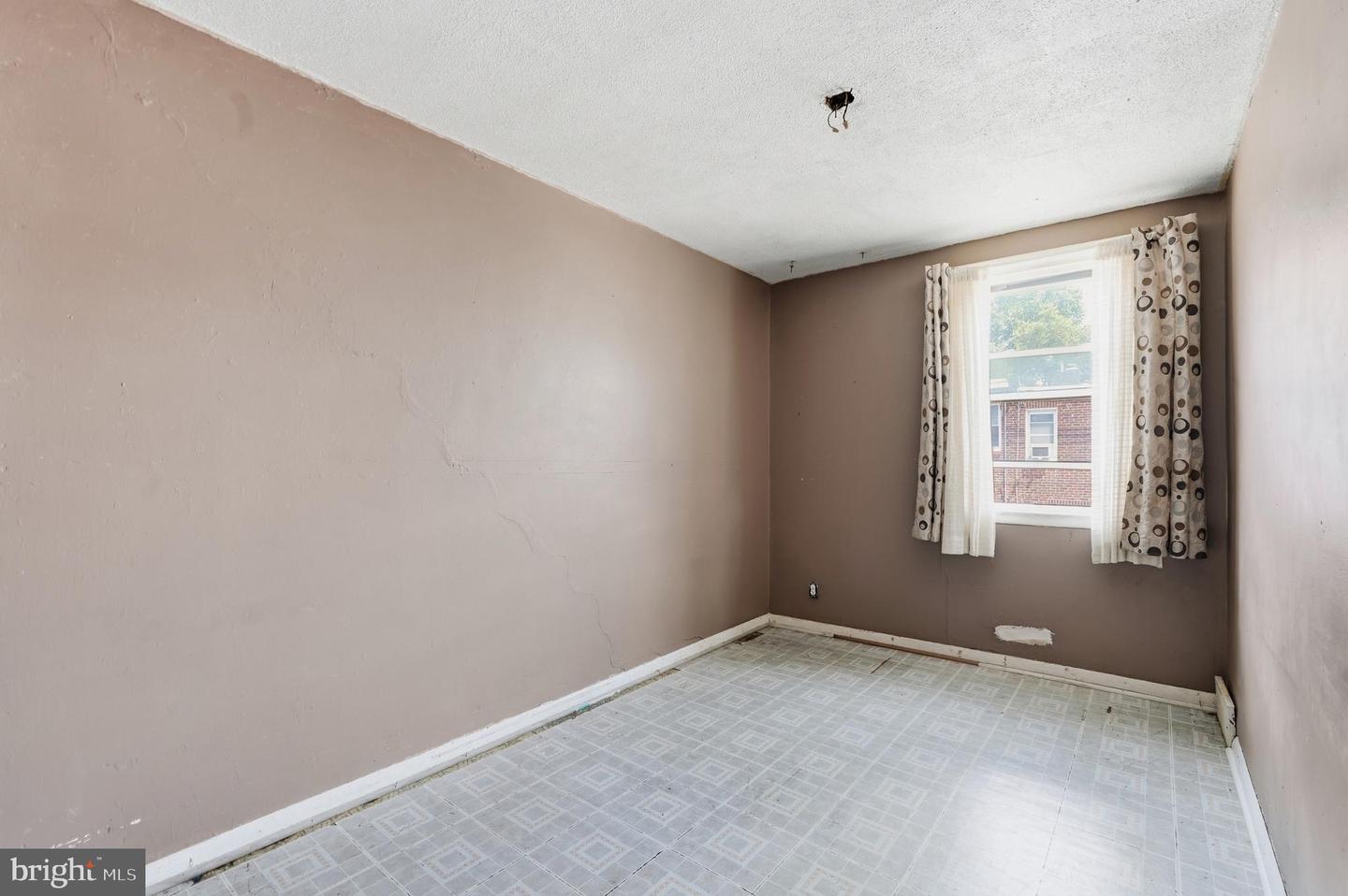 8033 Temple Rd Property Photo 20