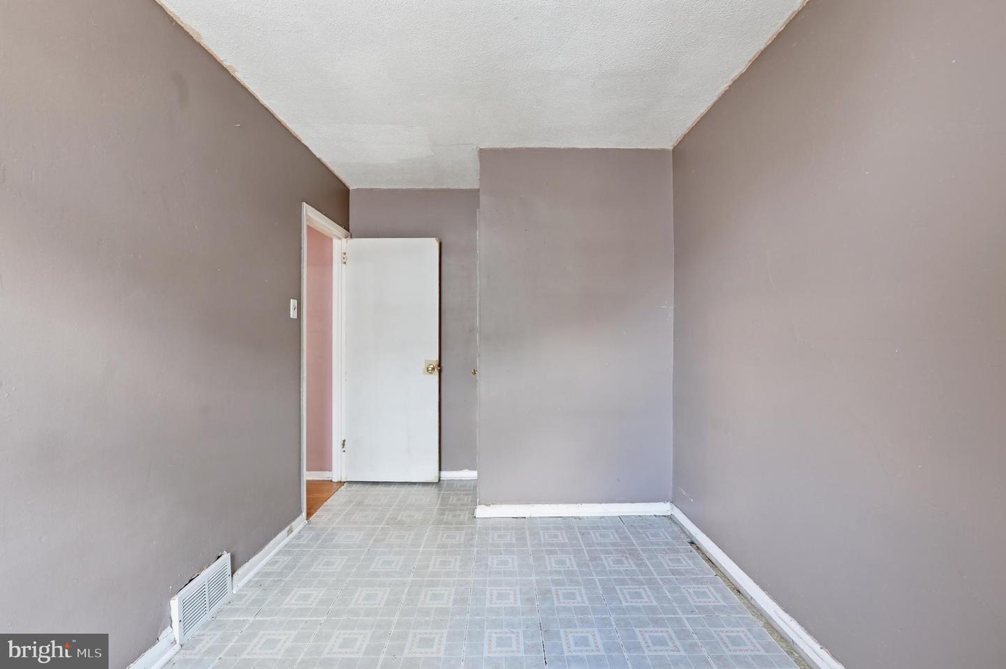 8033 Temple Rd Property Photo 21