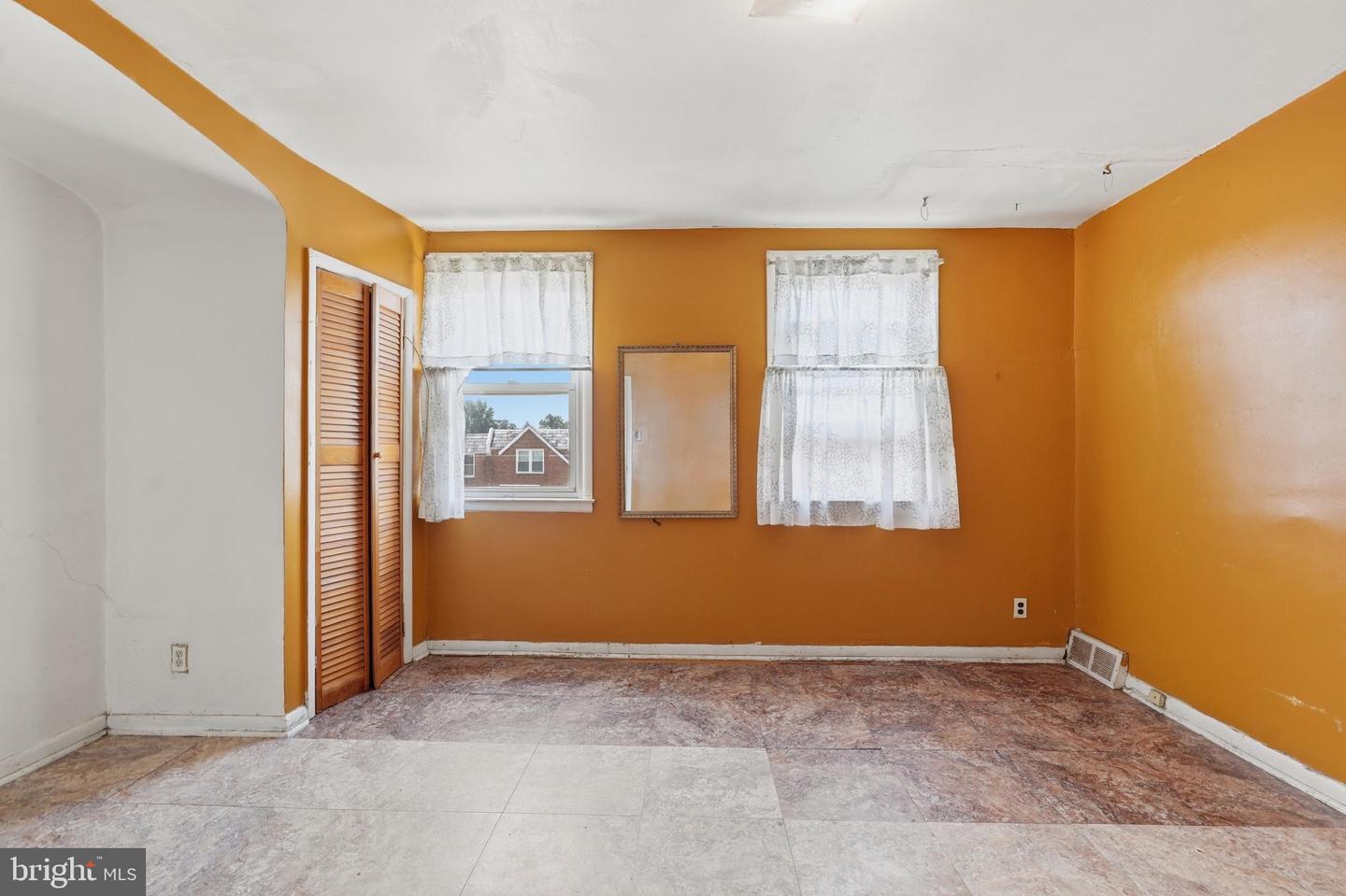 8033 Temple Rd Property Photo 26