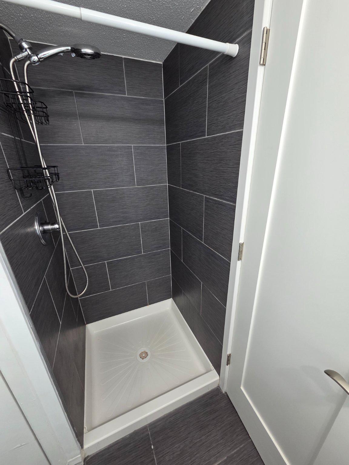 1701 Scotchbrook Dr #b Property Photo 20