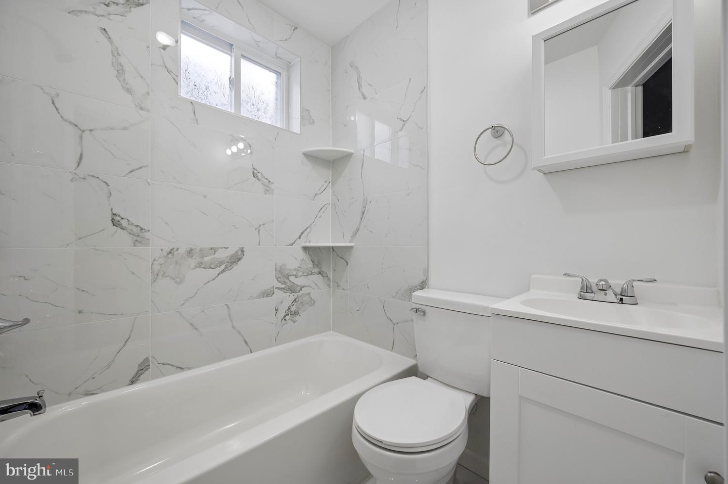 1216 W Firth St Property Photo 11
