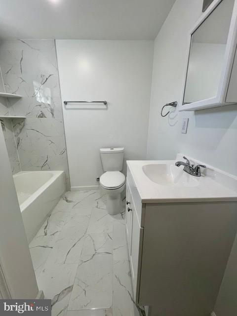 2312 Greenwich St Property Photo 13