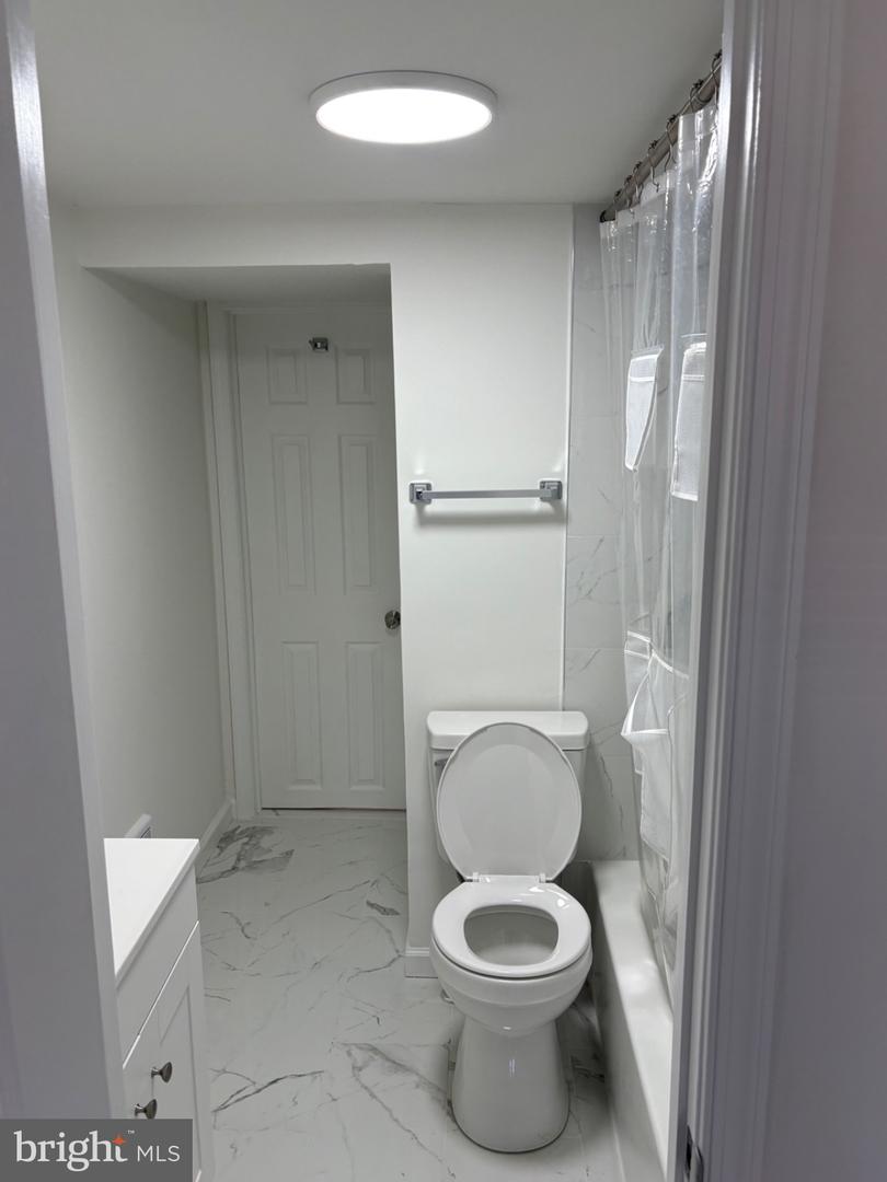 3442 W Allegheny Ave Property Photo 5