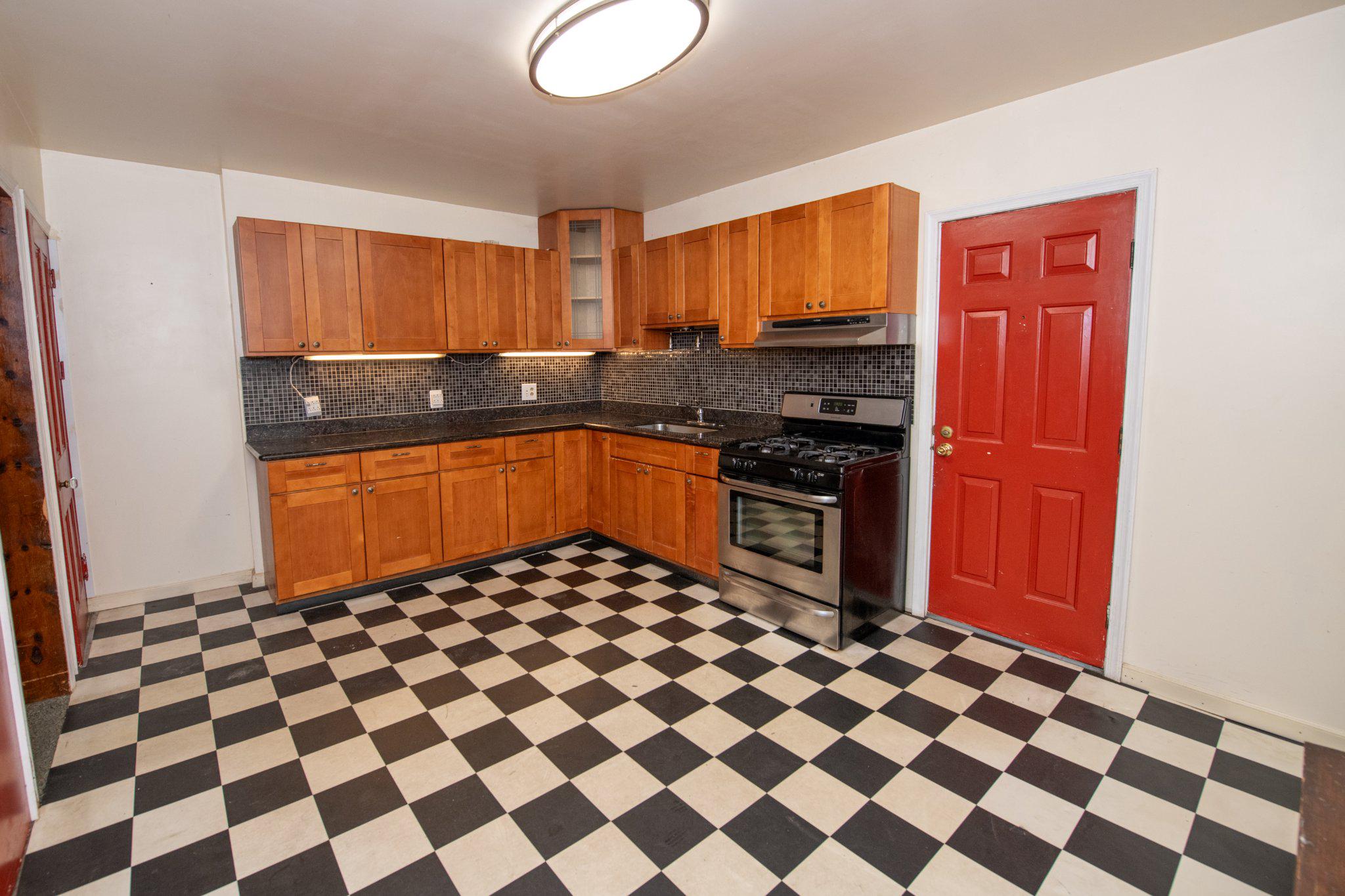 8038 Walker St Property Photo 14