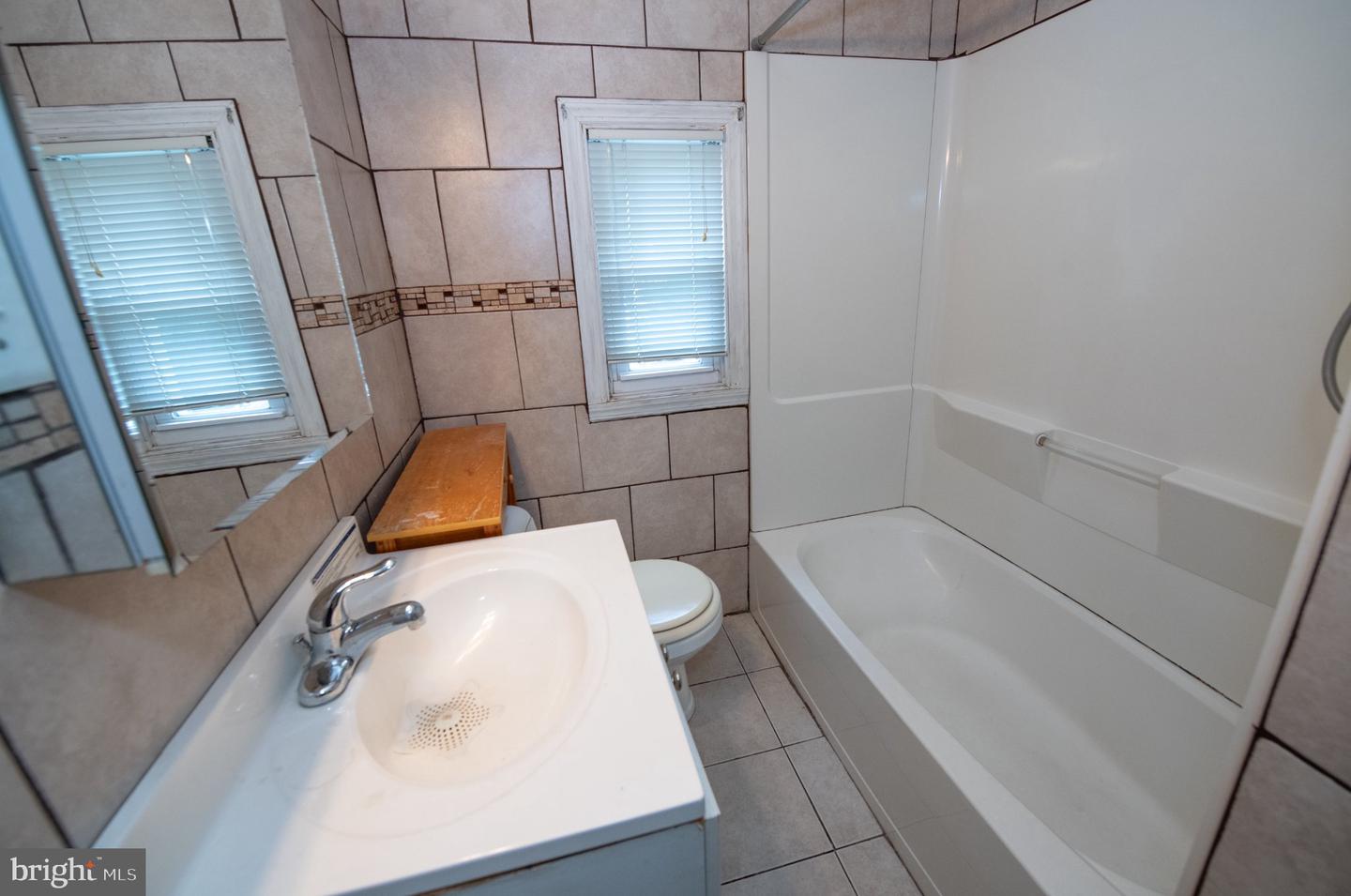 8038 Walker St Property Photo 26