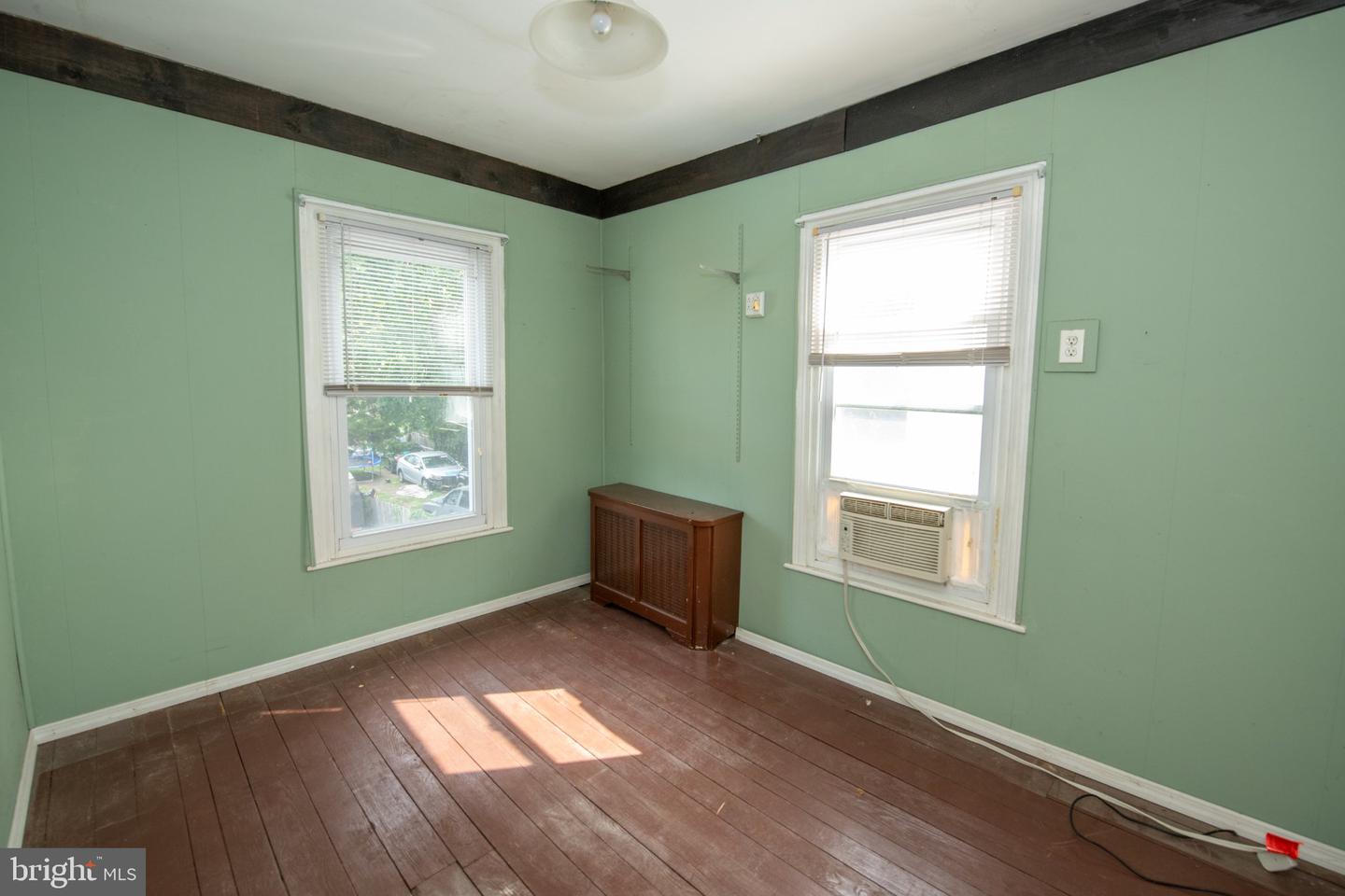 8038 Walker St Property Photo 32