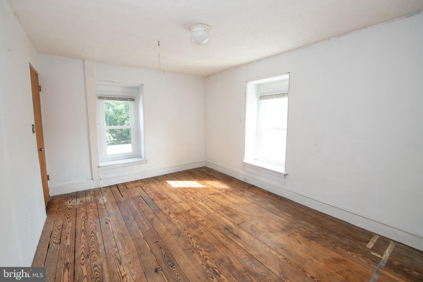 8038 Walker St Property Photo 39