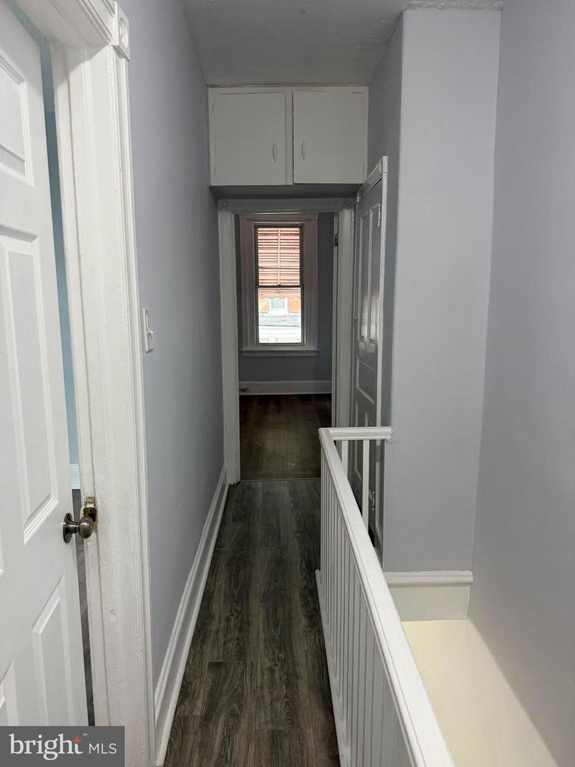5323 Lesher St Property Photo 17