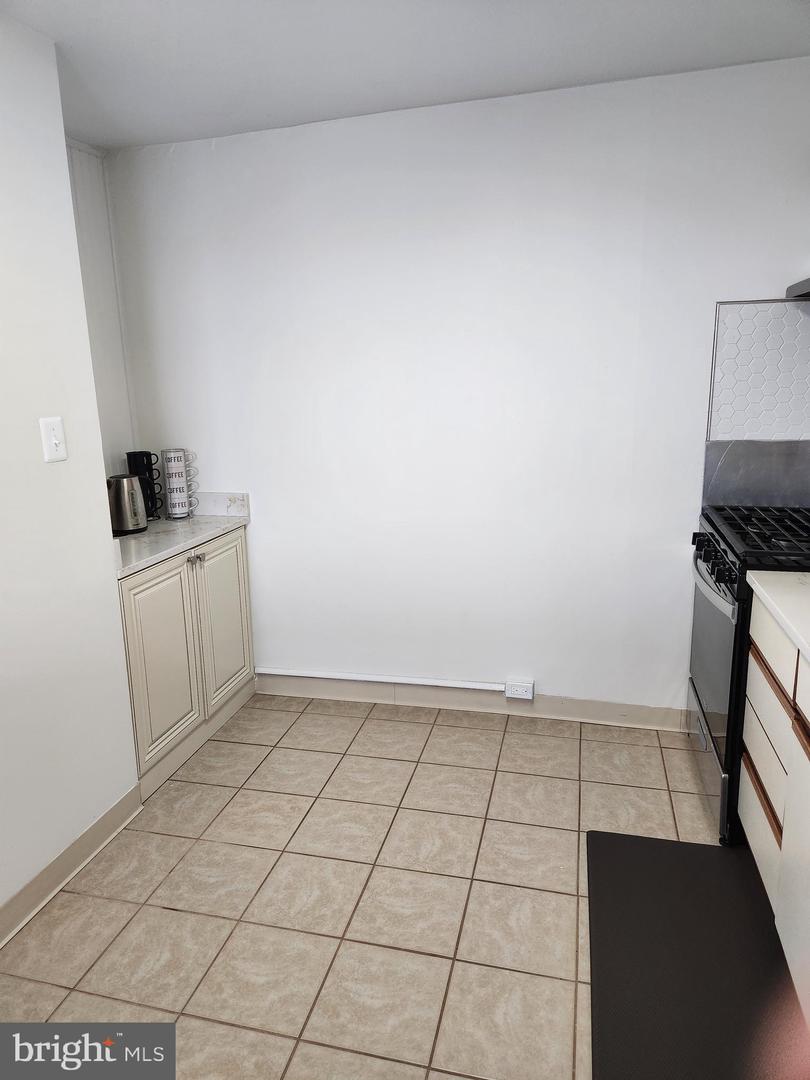 3900-00 Ford Rd #12a Property Photo 15