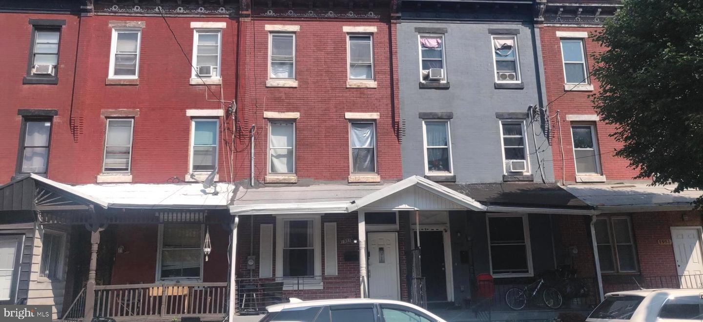1955 Rowan St Property Photo 1