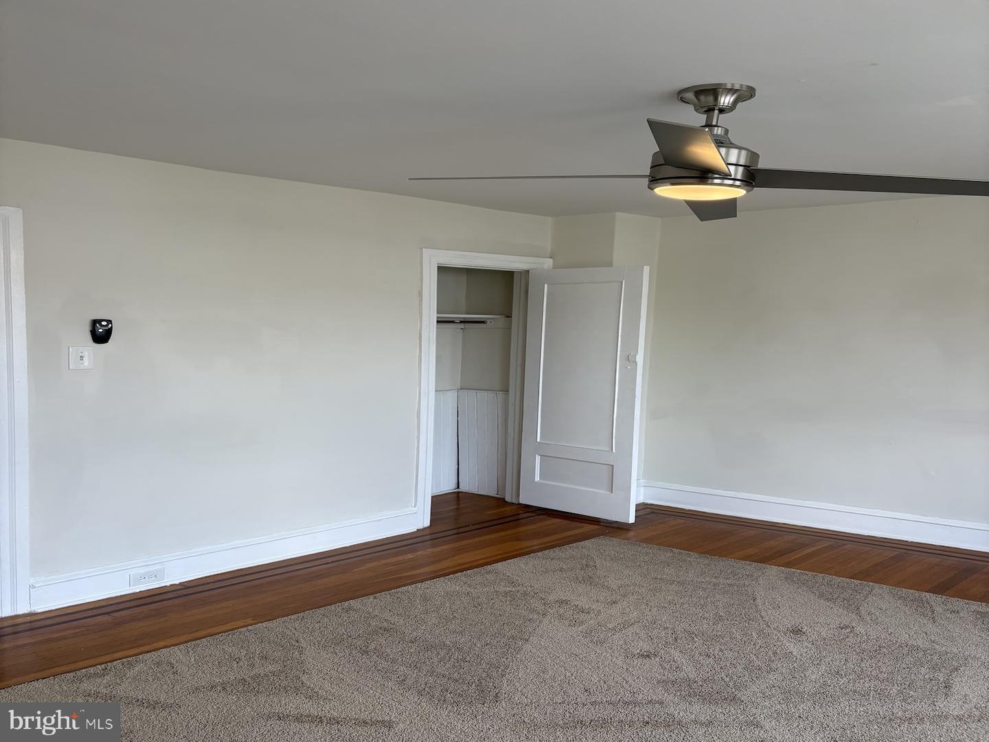 5450 Diamond St #2nd Floor Property Photo 4