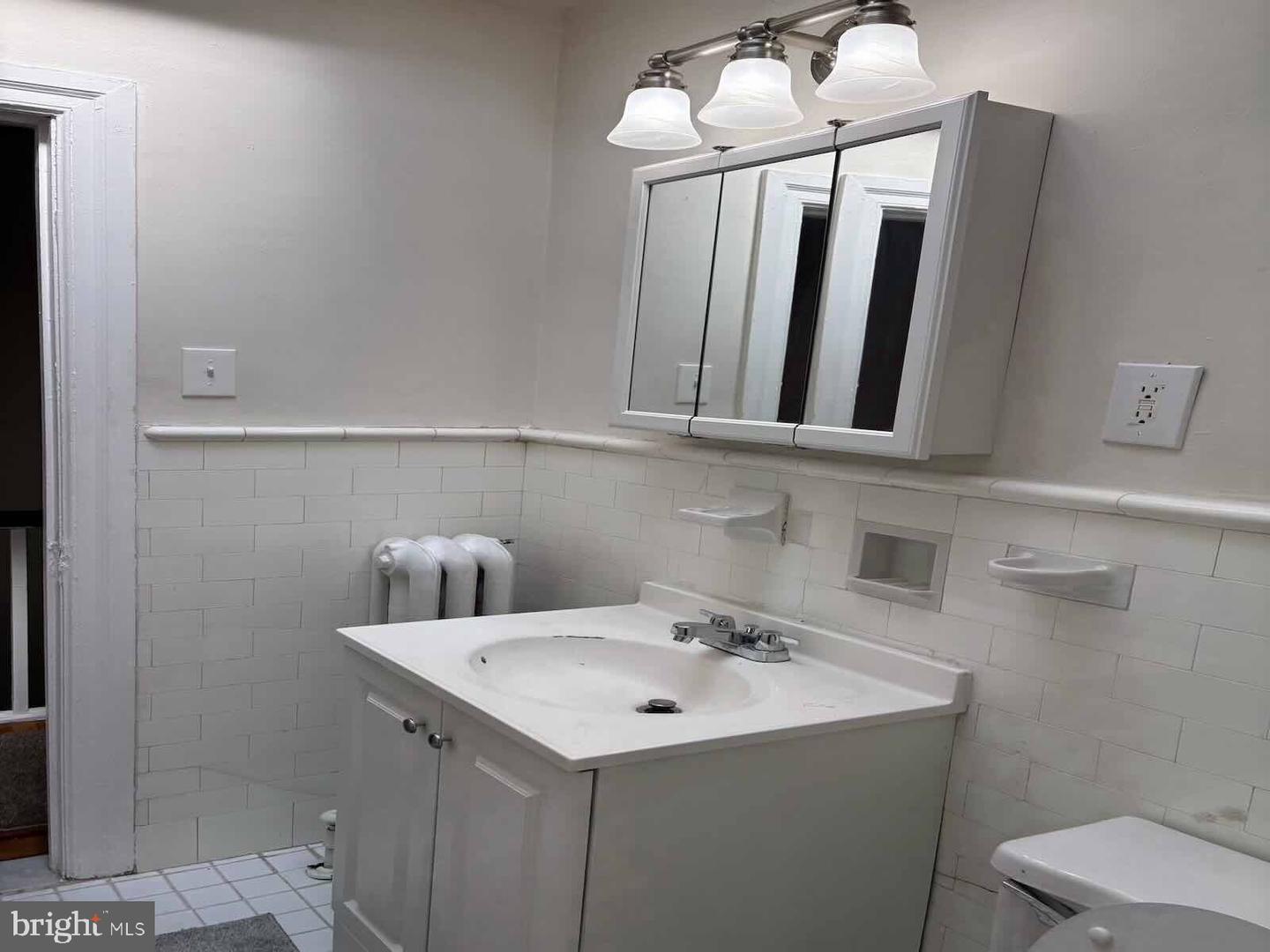 5450 Diamond St #2nd Floor Property Photo 8