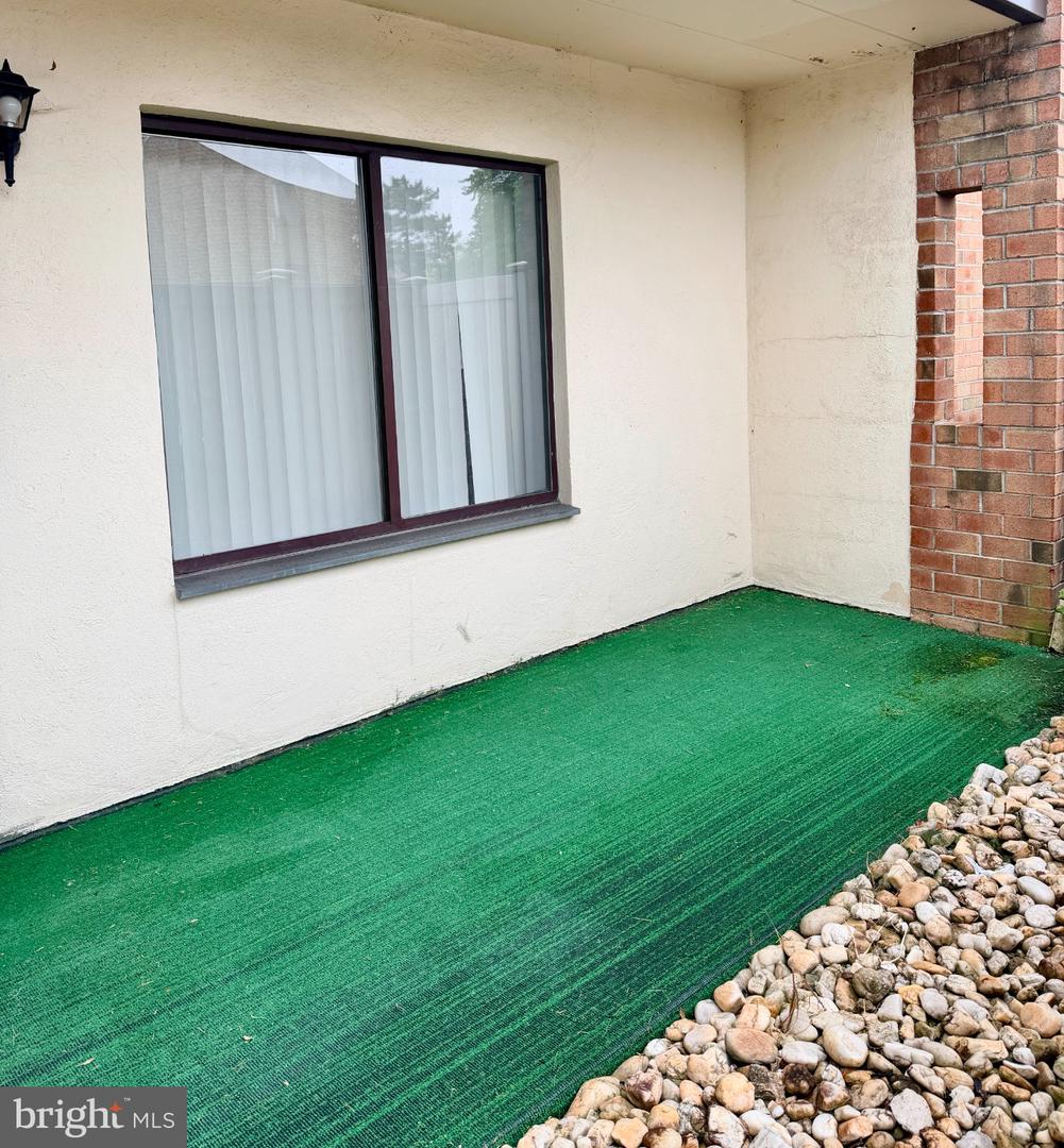 67002-00 Delaire Landing Rd #2 Property Photo 6