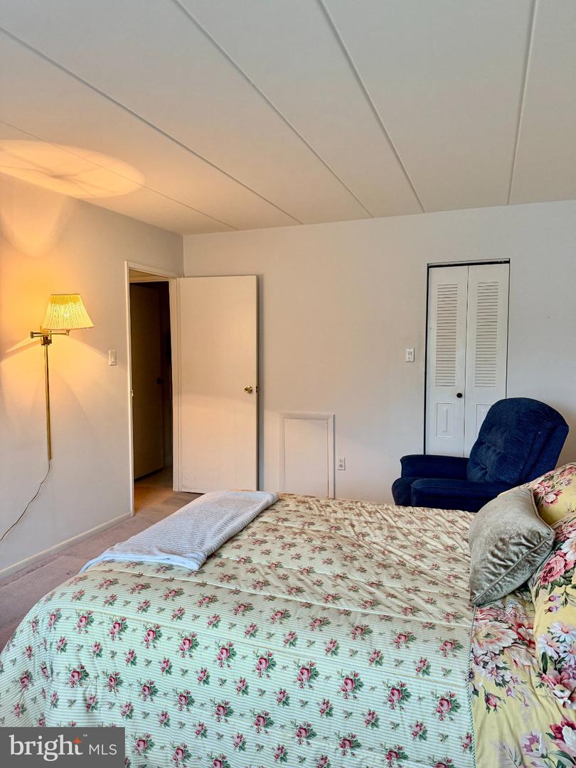 67002-00 Delaire Landing Rd #2 Property Photo 28