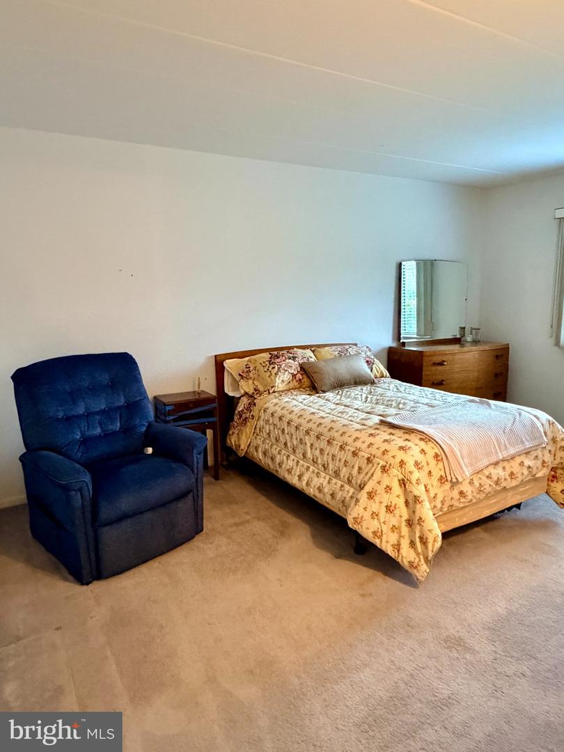 67002-00 Delaire Landing Rd #2 Property Photo 29