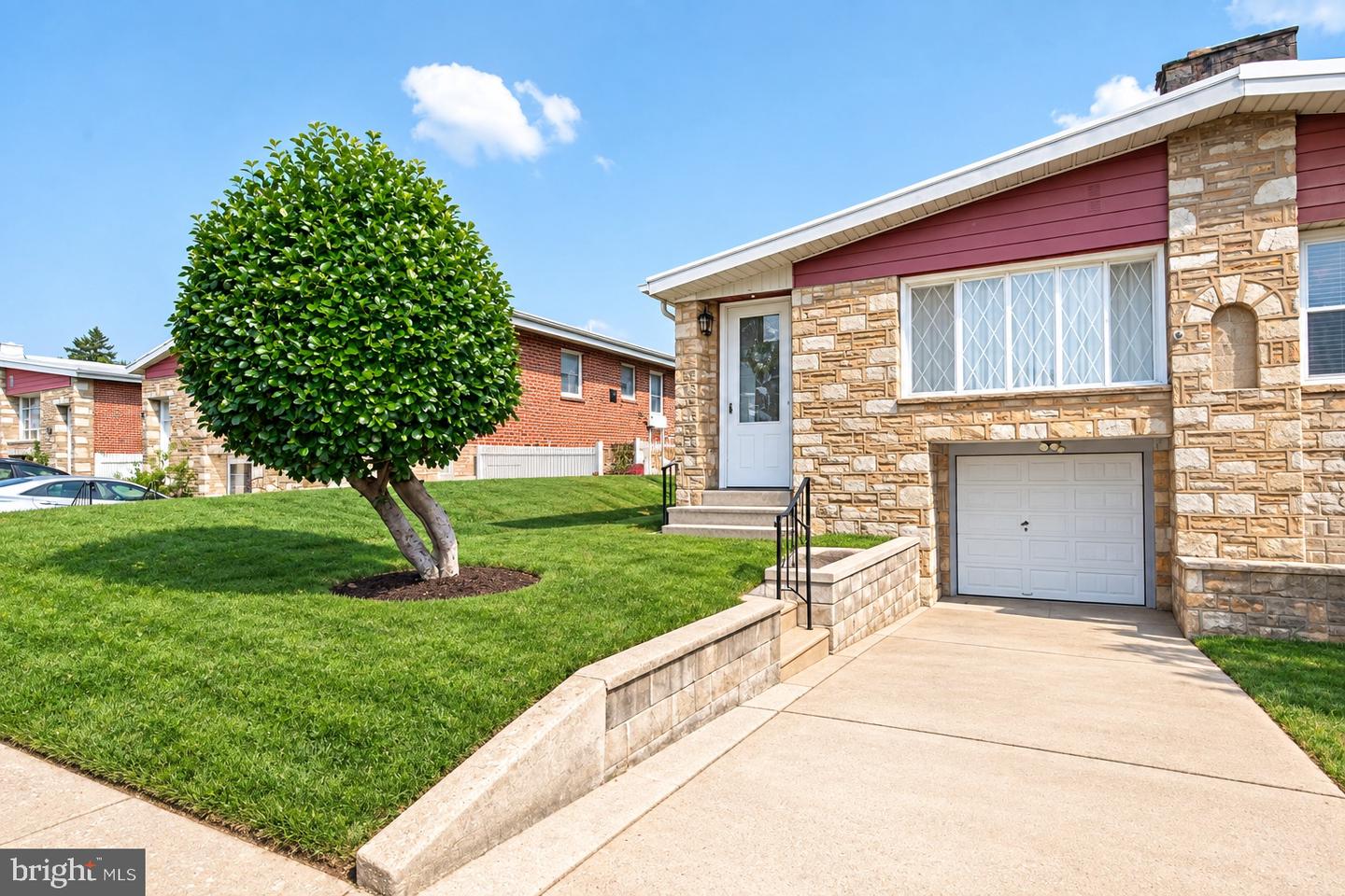 7705 Dorcas St Property Photo 1