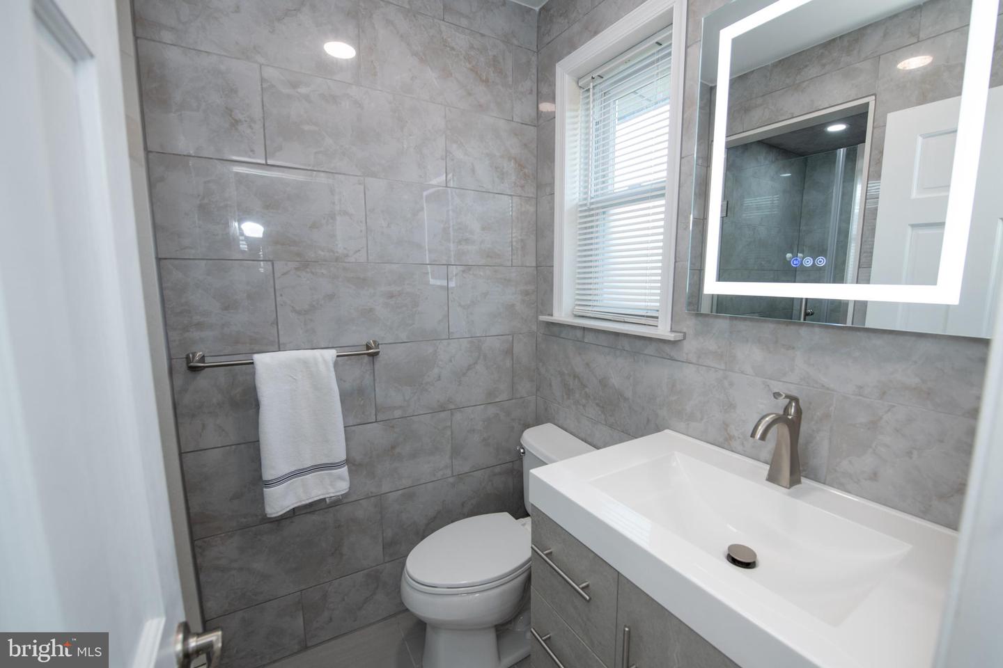 7705 Dorcas St Property Photo 16