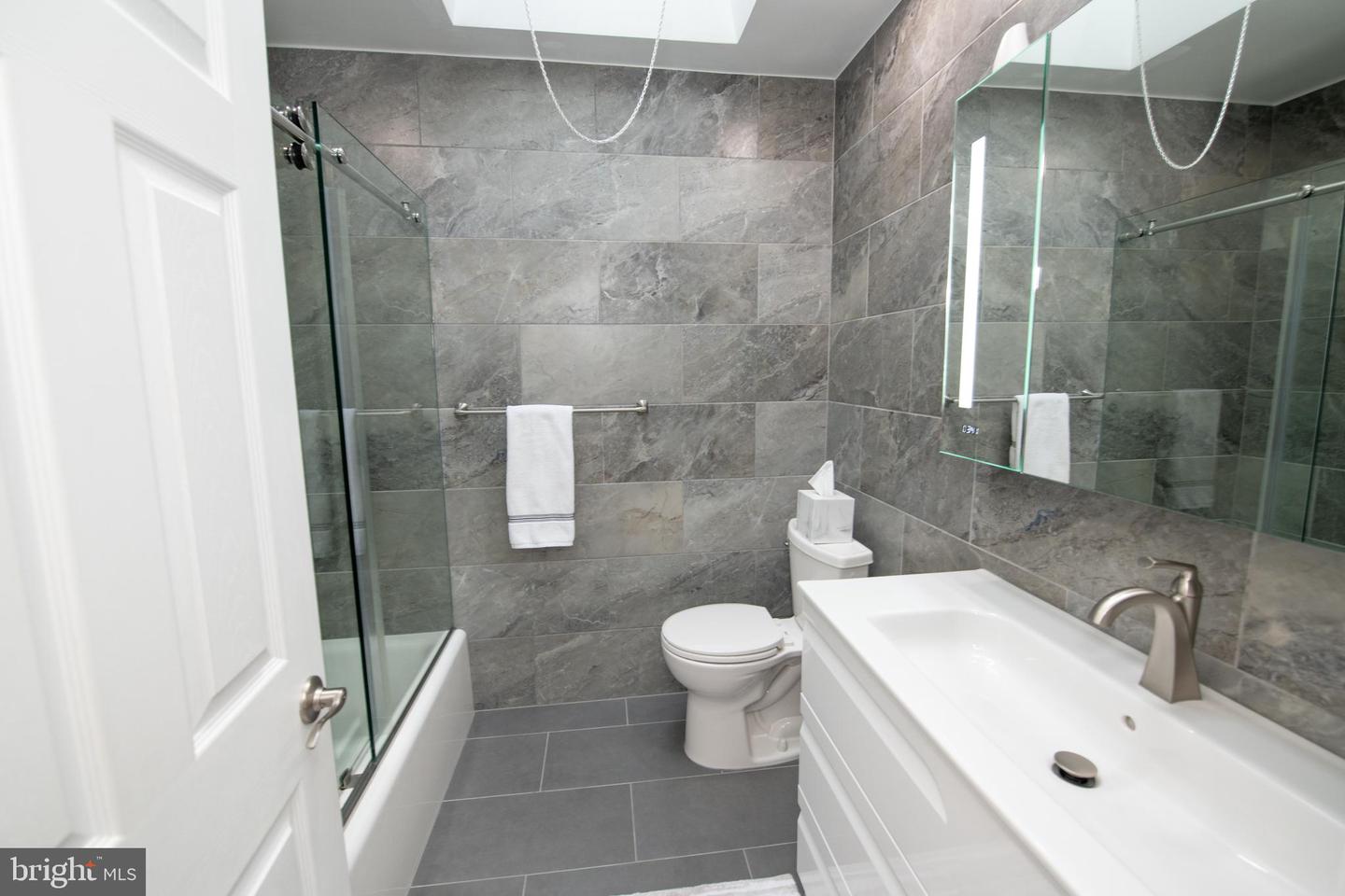 7705 Dorcas St Property Photo 17