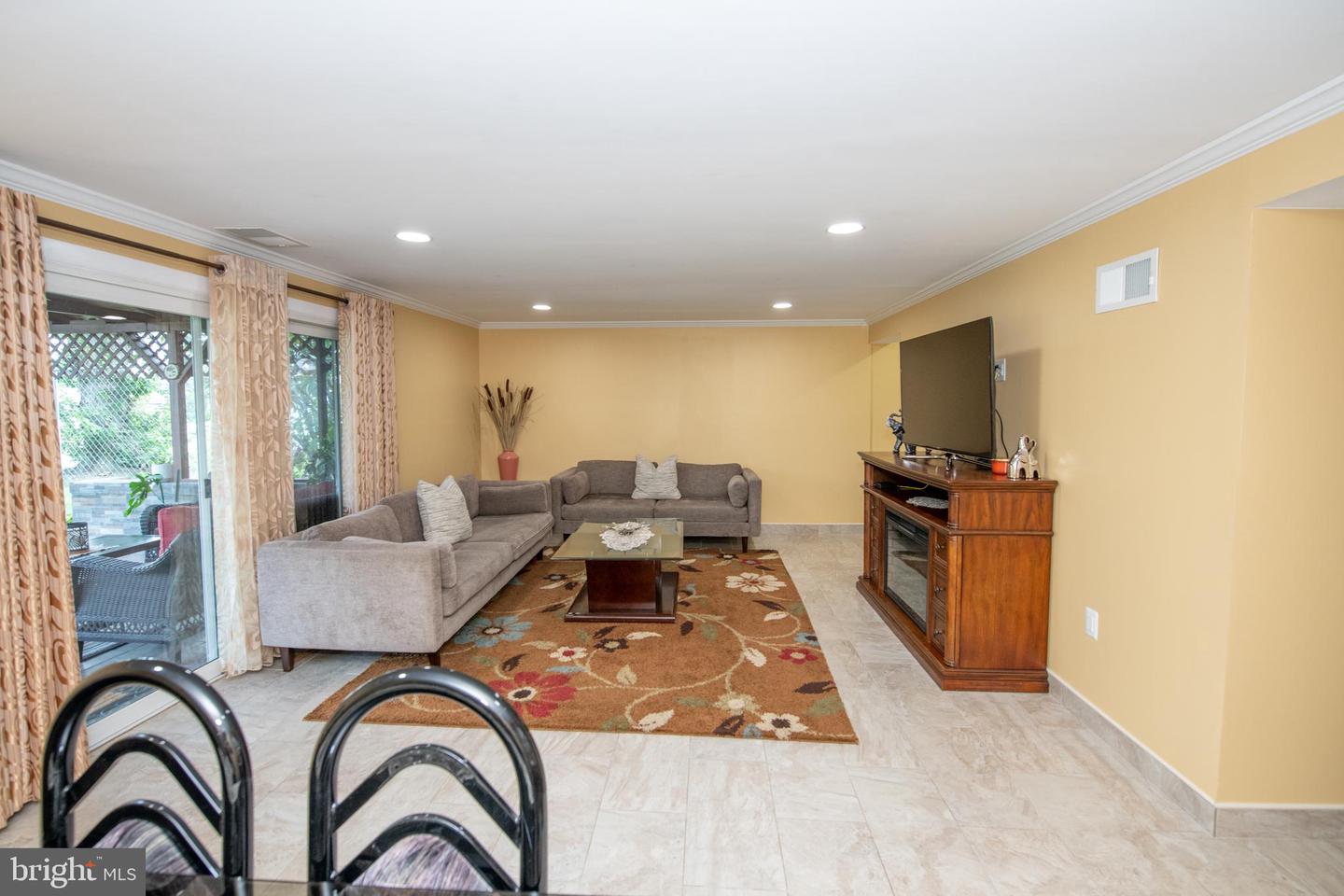 7705 Dorcas St Property Photo 33