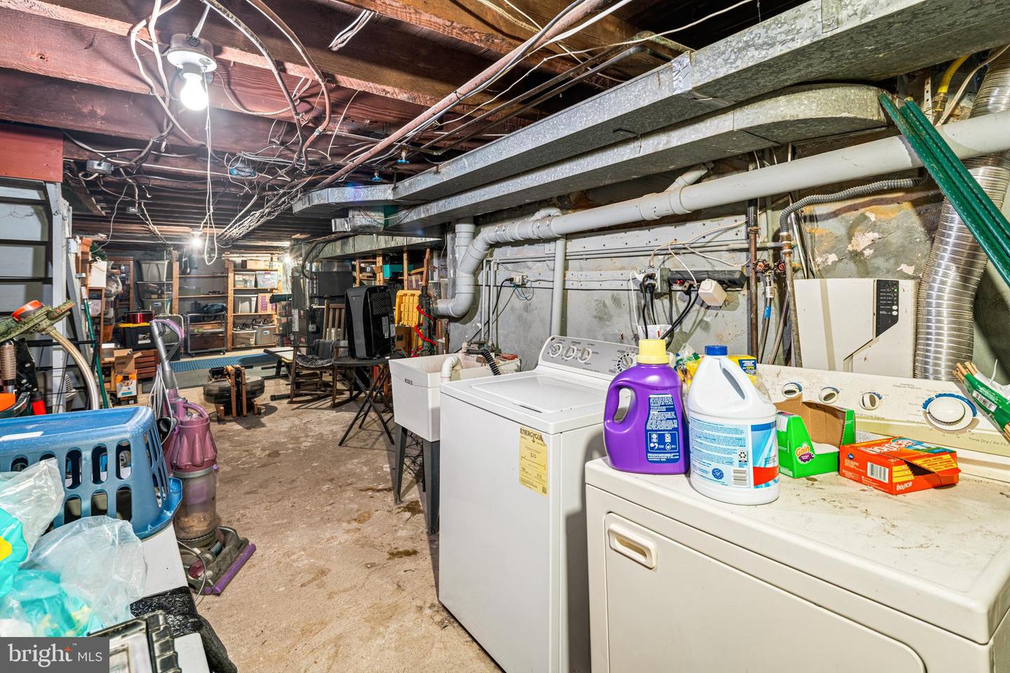 269 Lauriston St Property Photo 18