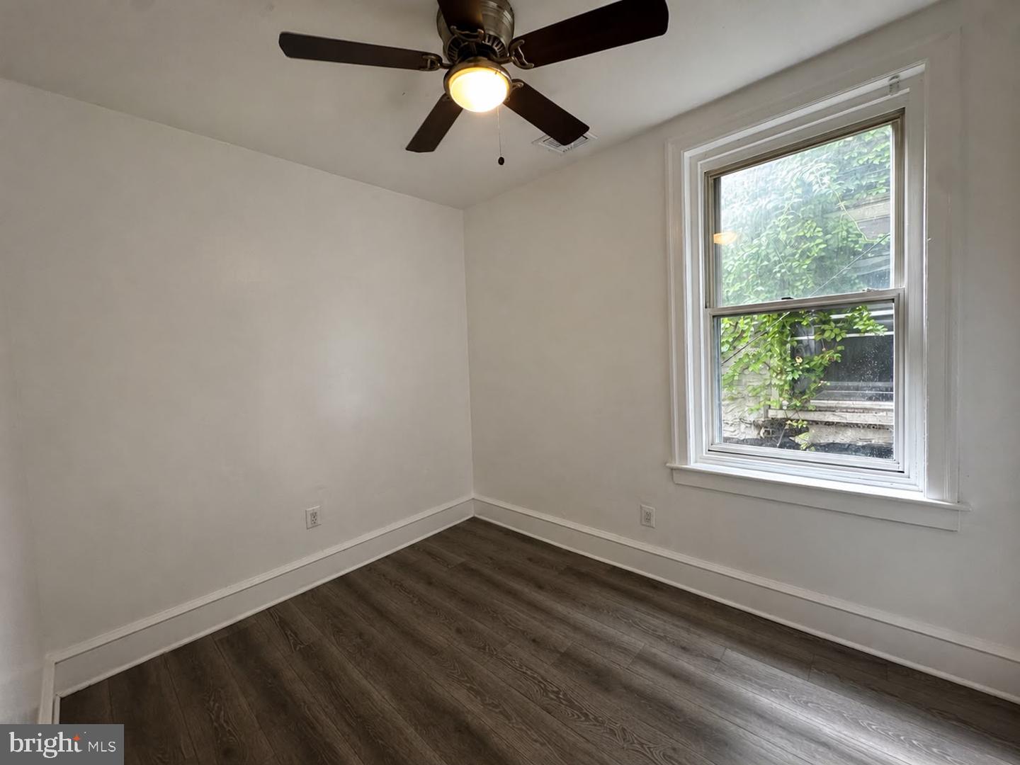 2022 W Ontario St #2 Property Photo 10