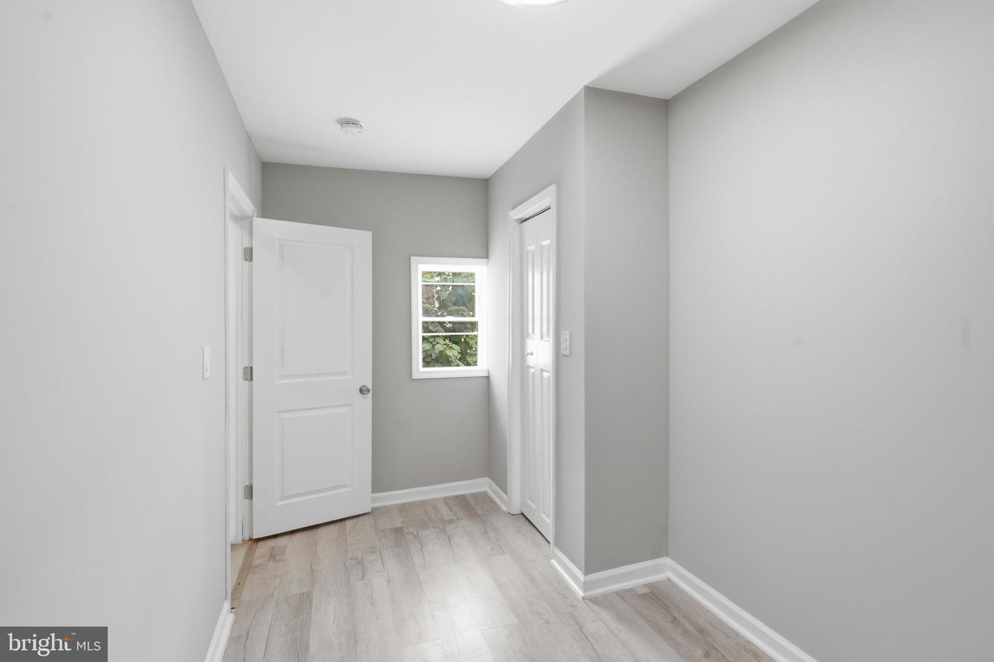1743 N Stillman St Property Photo 14