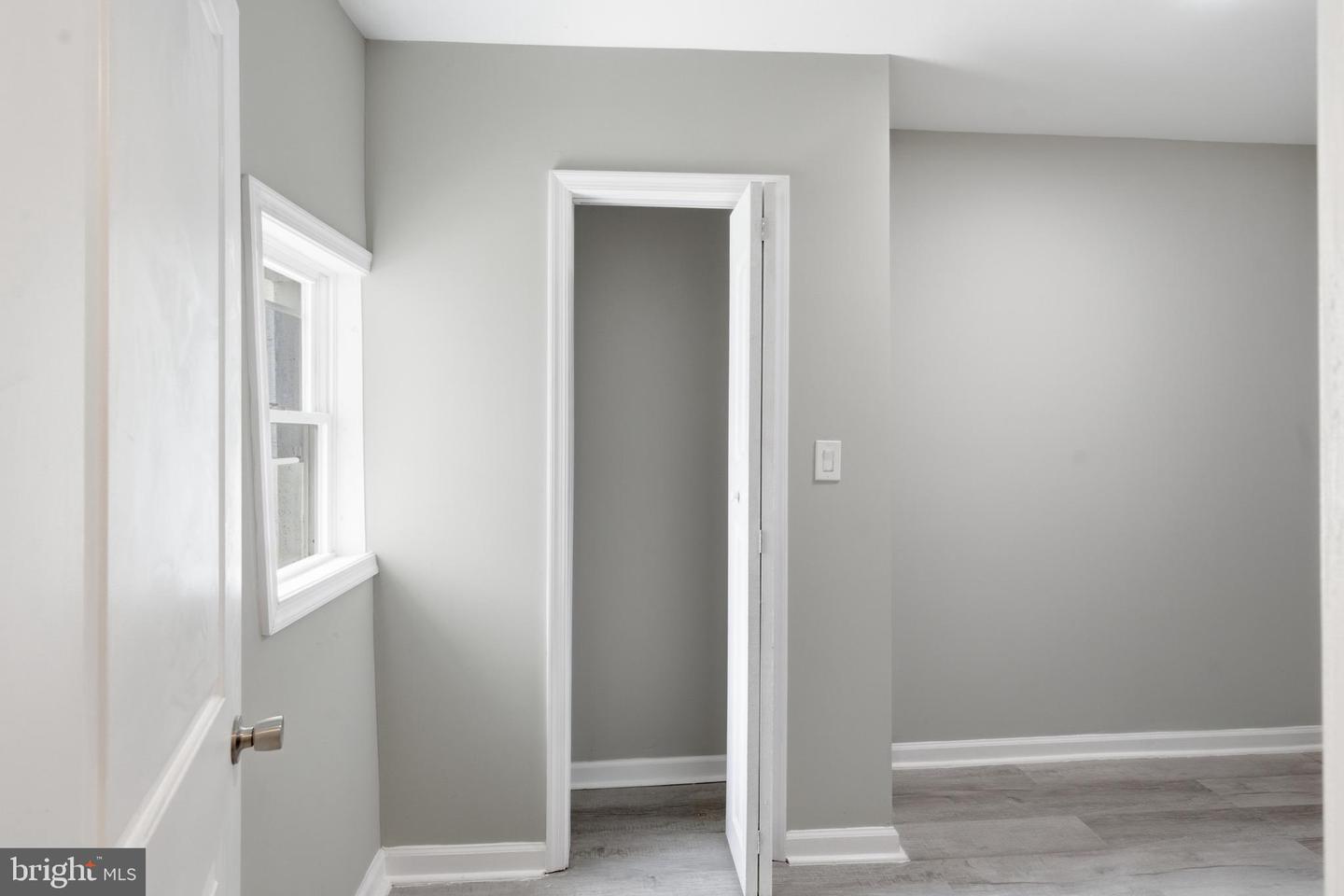 1743 N Stillman St Property Photo 16