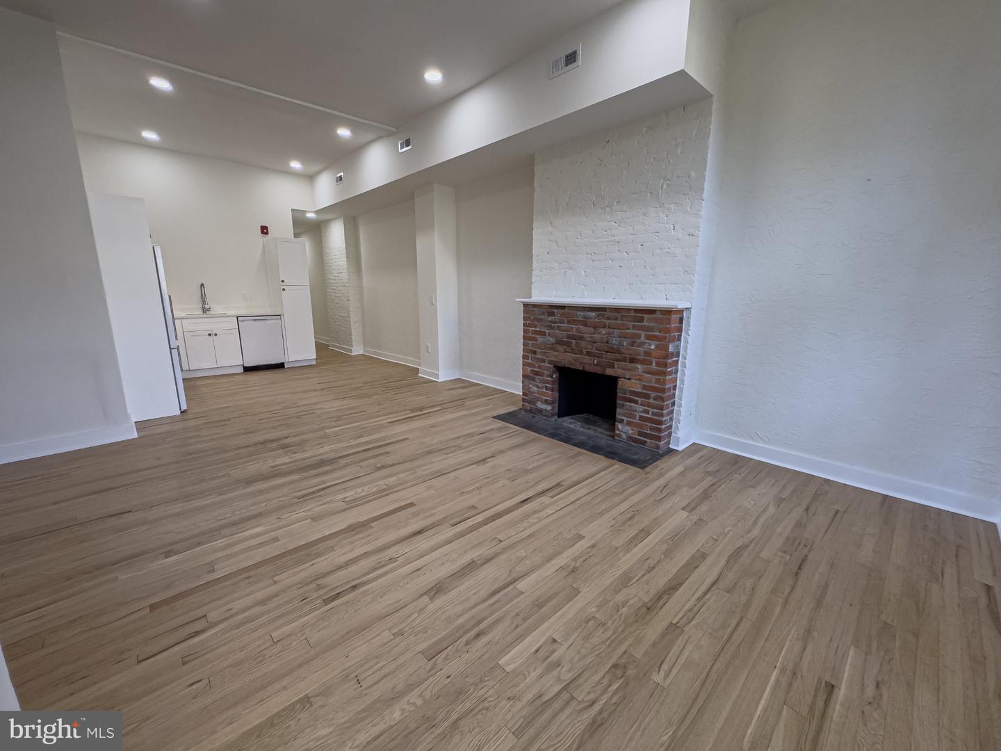 2013 Green St #2fl Property Photo 13